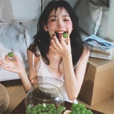 粉红火鹤的神秘凝视